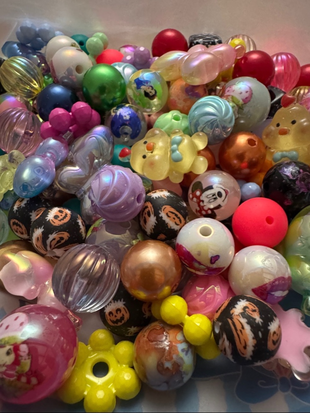 Assorted 100 pc Craft Beads - Multi-Color Decorative Bead Mix random mix!!